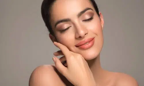 Quand recourir à un lifting pour un rajeunissement du visage ? | Dr Elisa Pecorelli| Paris