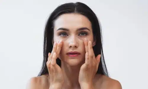 Comment se débarrasser des cernes et poches sous les yeux ? | Dr Elisa Pecorelli| Paris