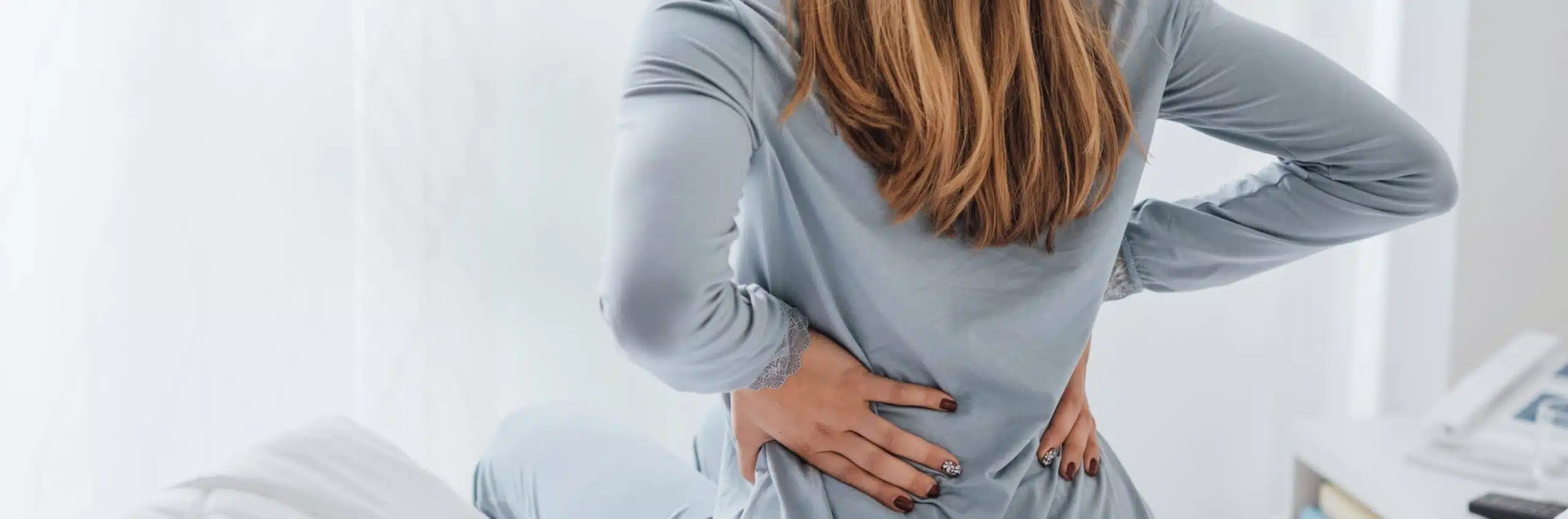 Forte poitrine et problèmes de dos : que faire ? | Dr Elisa Pecorelli| Paris