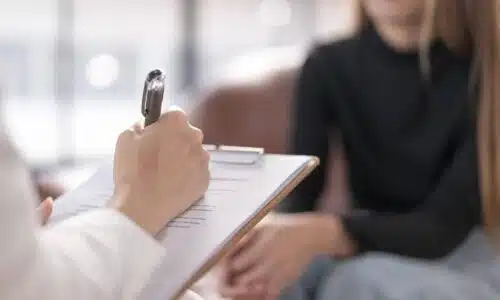 Lipofilling fessier : Les 5 questions à poser lors de la première consultation|Dr Elisa Pecorelli | Paris