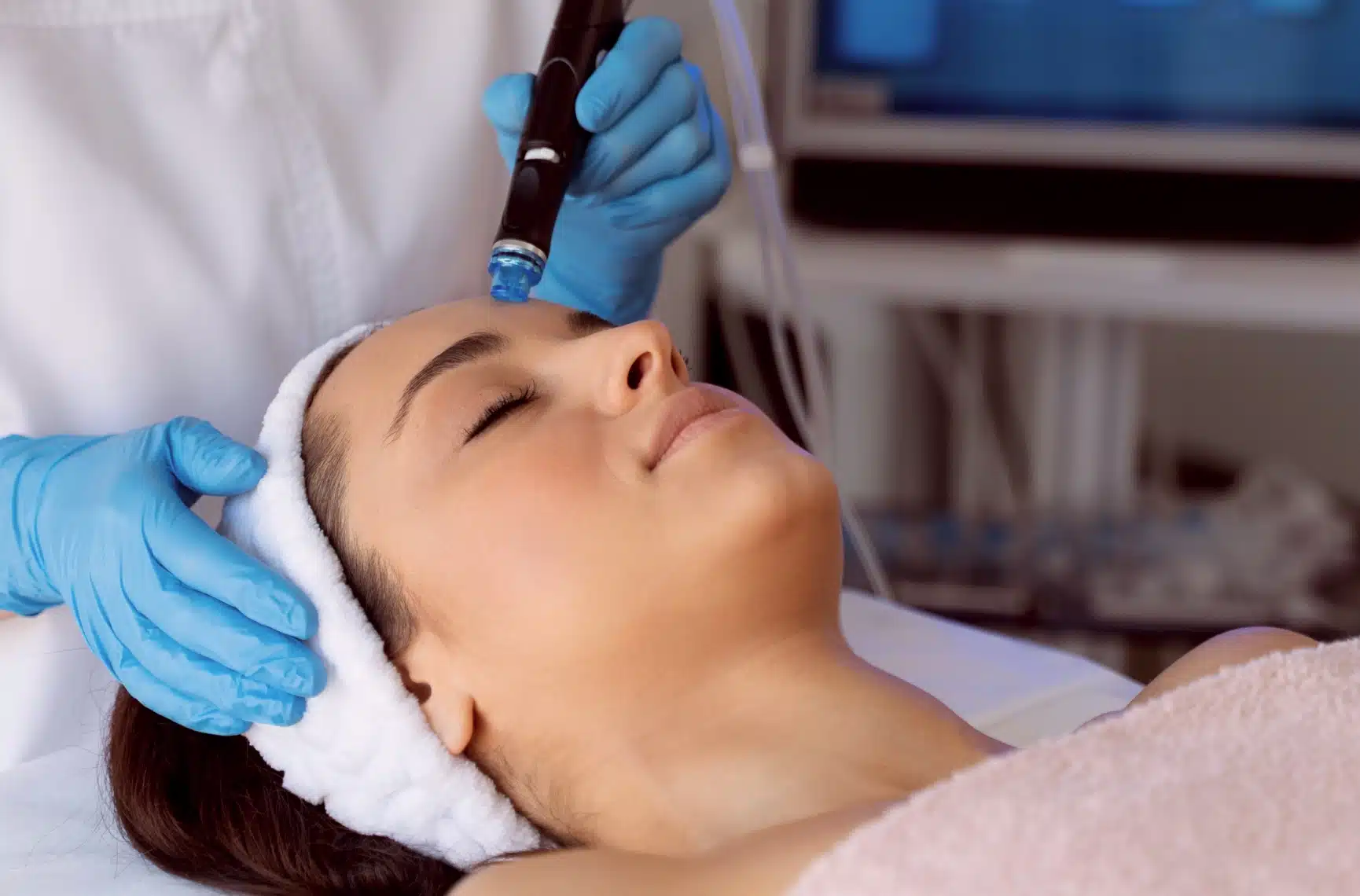 Hydrafacial - Soin hydrafacial visage prix | Dr Pecorelli | Paris 16
