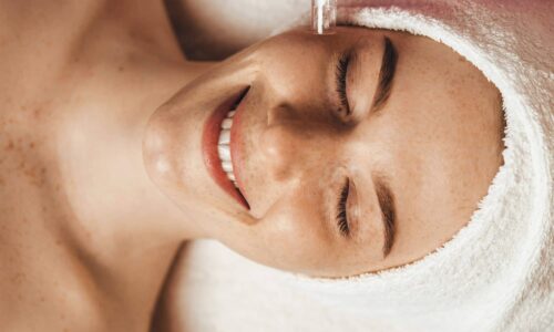 Pourquoi nettoyer sa peau en profondeur avec un soin Hydrafacial ?|Dr Elisa Pecorelli | Paris