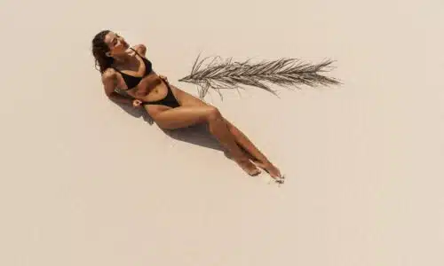 L’épilation laser sur peau bronzée est-ce possible ?|Dr Elisa Pecorelli | Paris