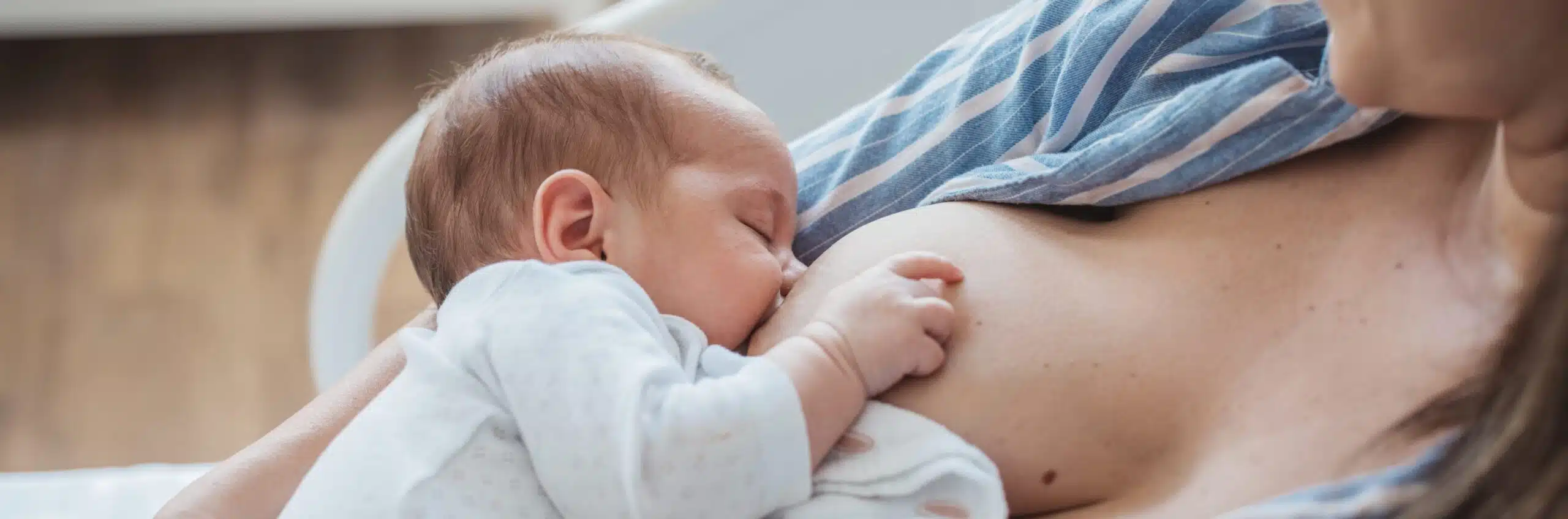 Quelles possibilités d’allaitement après une pose de prothèses mammaires par le Dr Elisa Pecorelli à Paris