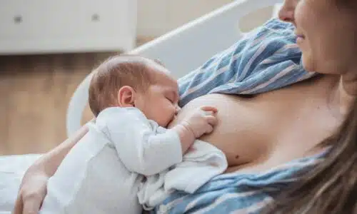 Quelles possibilités d’allaitement après une pose de prothèses mammaires par le Dr Elisa Pecorelli à Paris