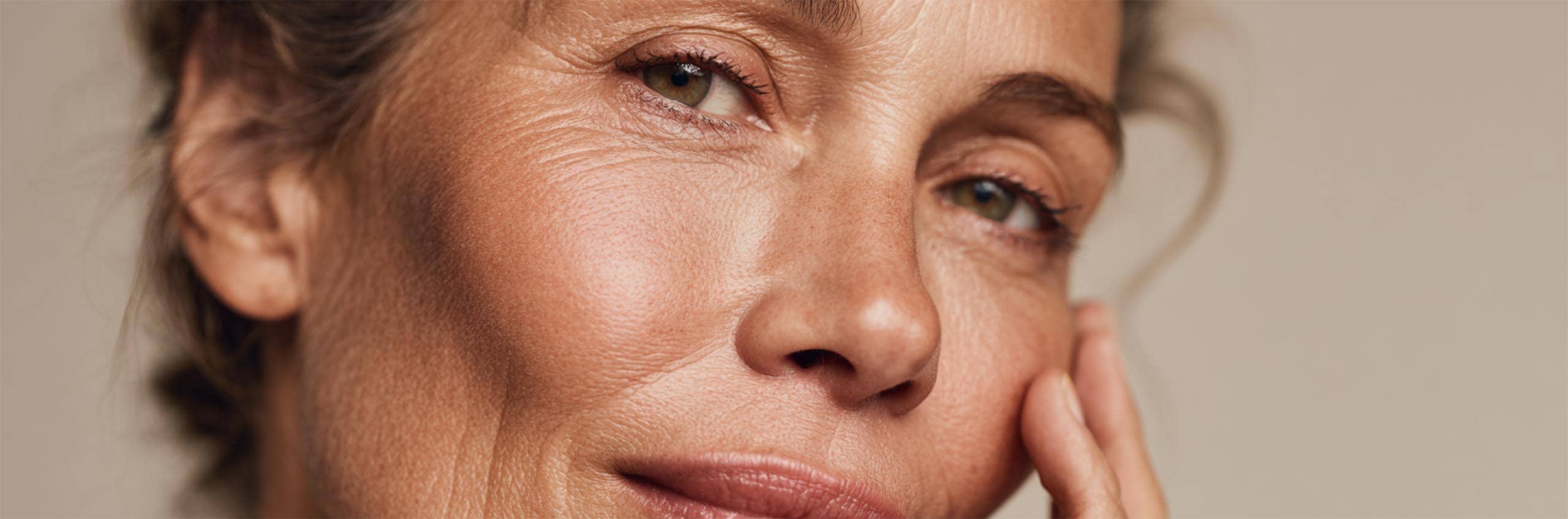 Suites opératoires lifting visage douleur cicatrices récupération | Dr Elisa Pecorelli | Paris