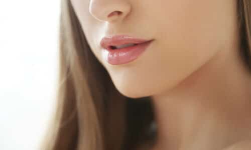 Injections acide hyaluronique lèvres tout savoir | Dr Elisa Pecorelli | Paris